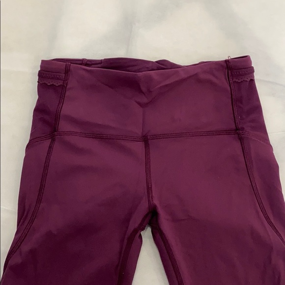 Lululemon Cropped Purple Leggings - Picture 2 of 3